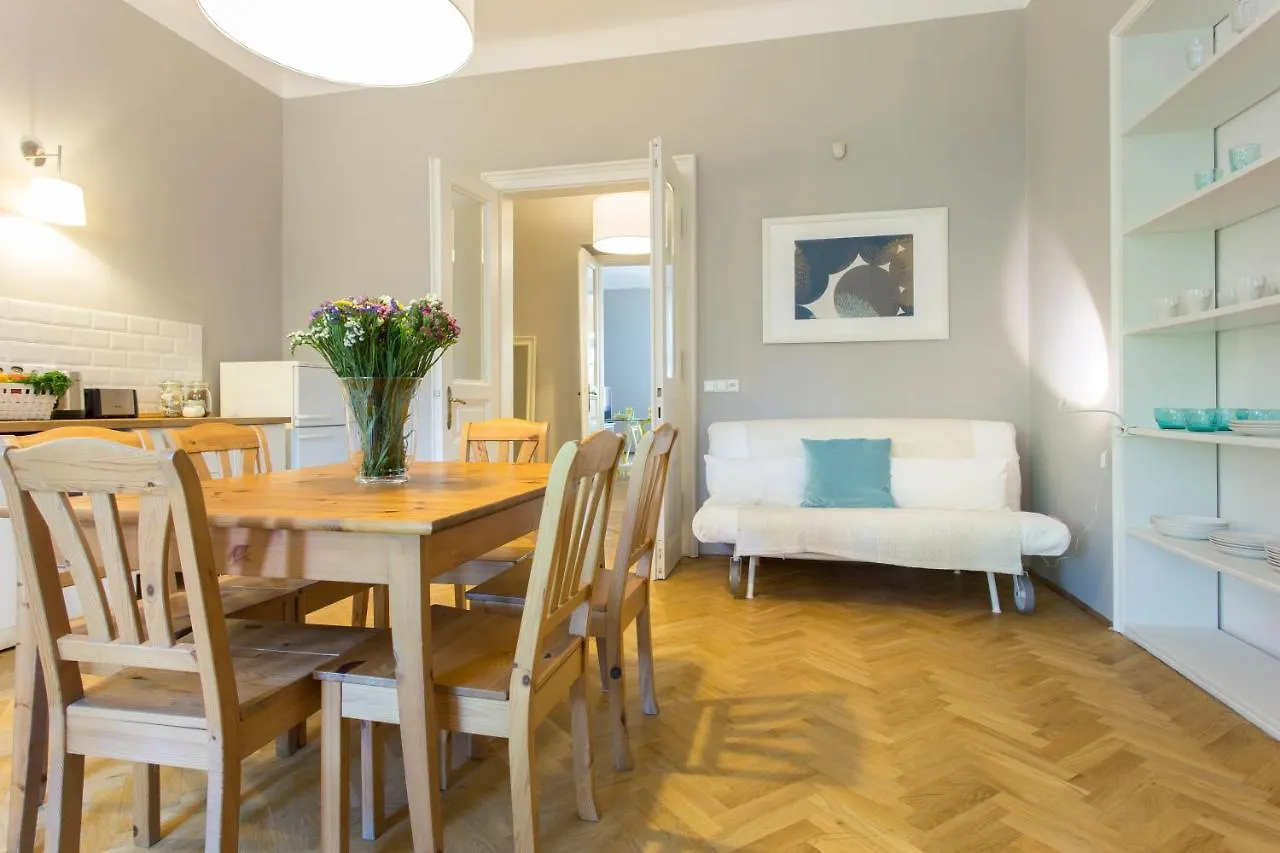 Apartment Tyzenhauz Grand Apartaments Krakow Poland